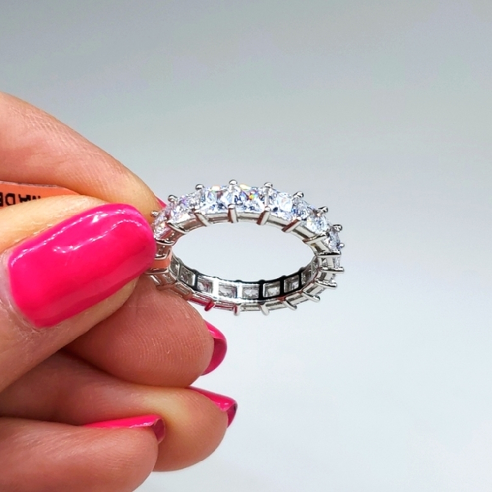 Lustro Stella Premium Cubic Zirconia Eternity Band Ring in Sterling Silver 8 NWT